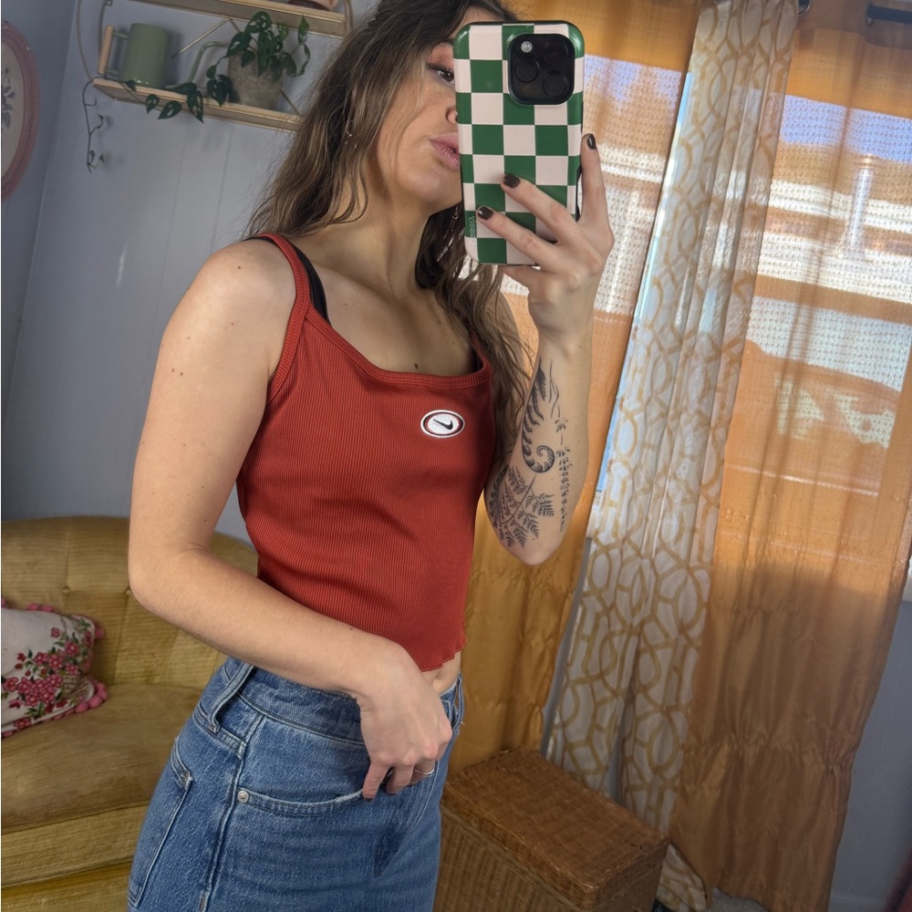Nike // crop tank top